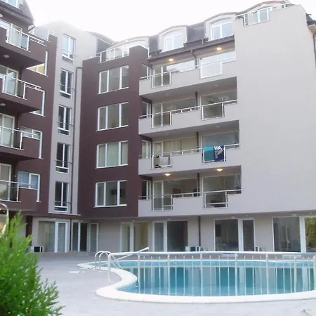 Stella Polaris Complex 아파트호텔 3*