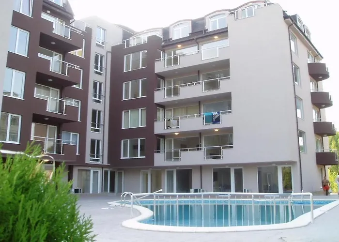 Stella Polaris Complex Aparthotel 3*